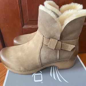 New! DANSKO Leather Shearling Ankle Bessie Boots EU 38